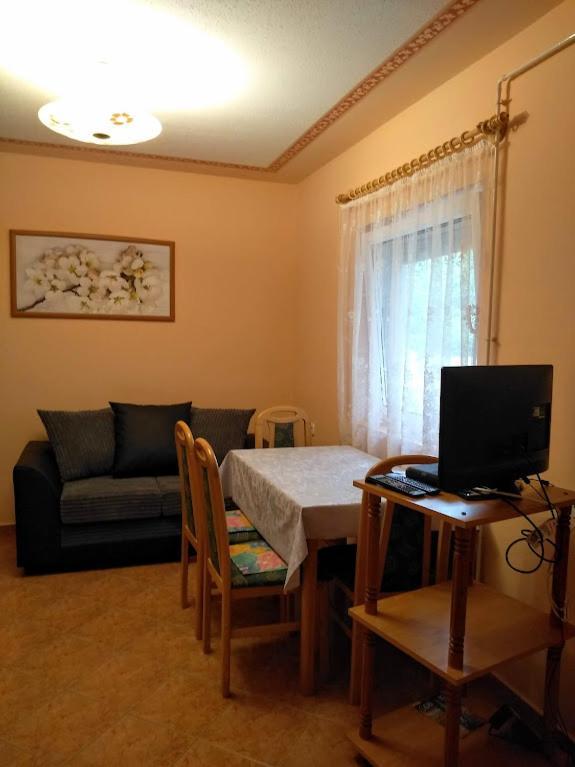 잘라카로쉬 Zsuzsi Apartman 아파트 외부 사진